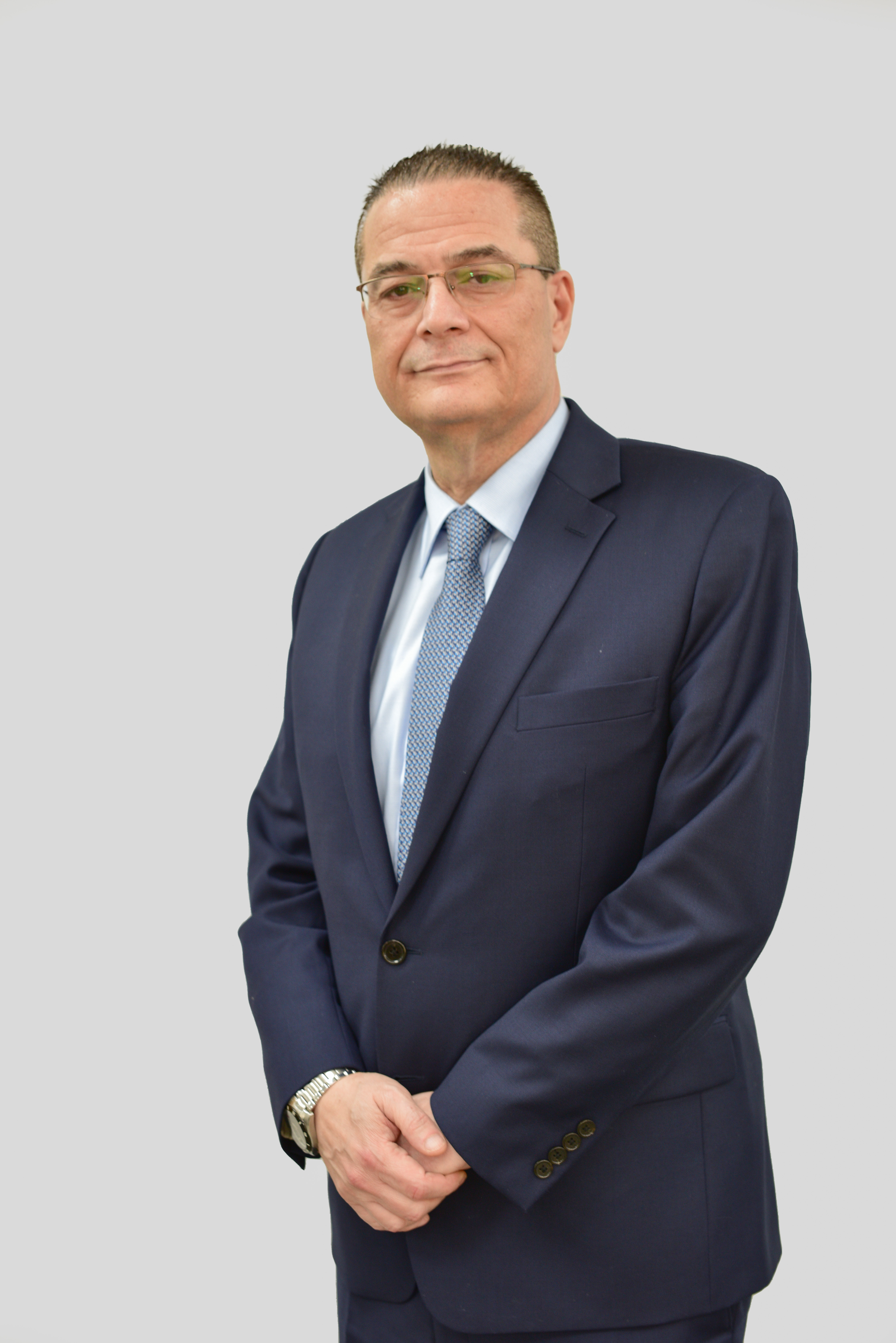 معالي الدكتور عادل احمد اسماعيل الشركس 