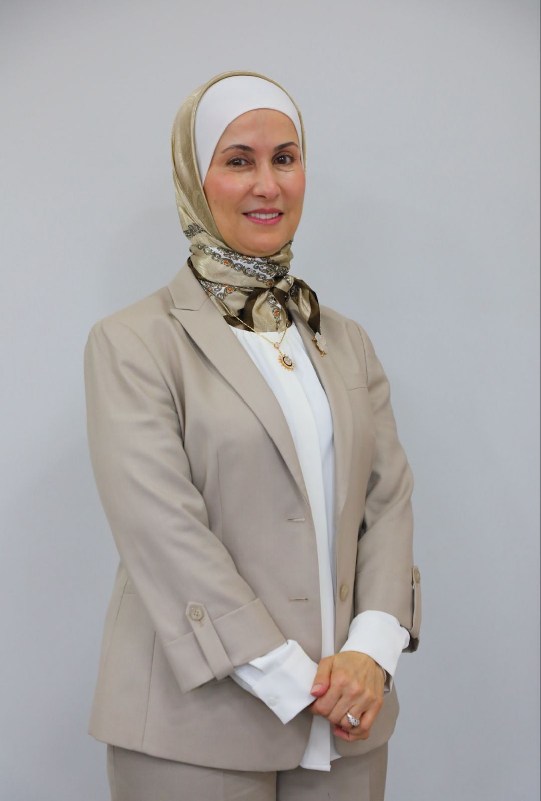 السيدة أمل محمود جرادات 